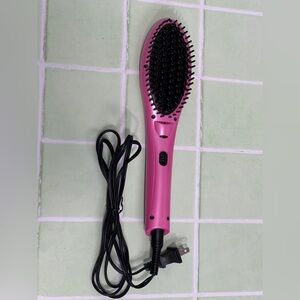 Heated Straightening Brush